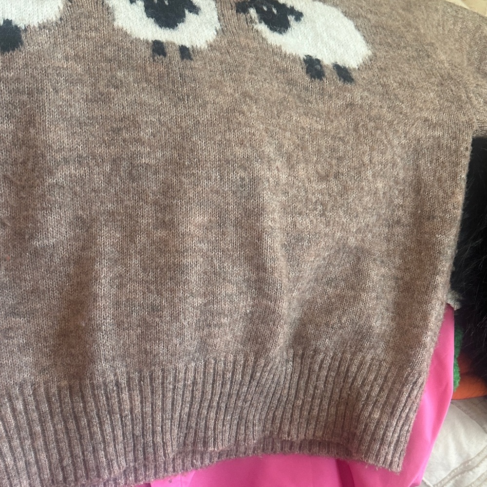 Miami Brown Sheep Pattern Sweater - Picture 2 of 4